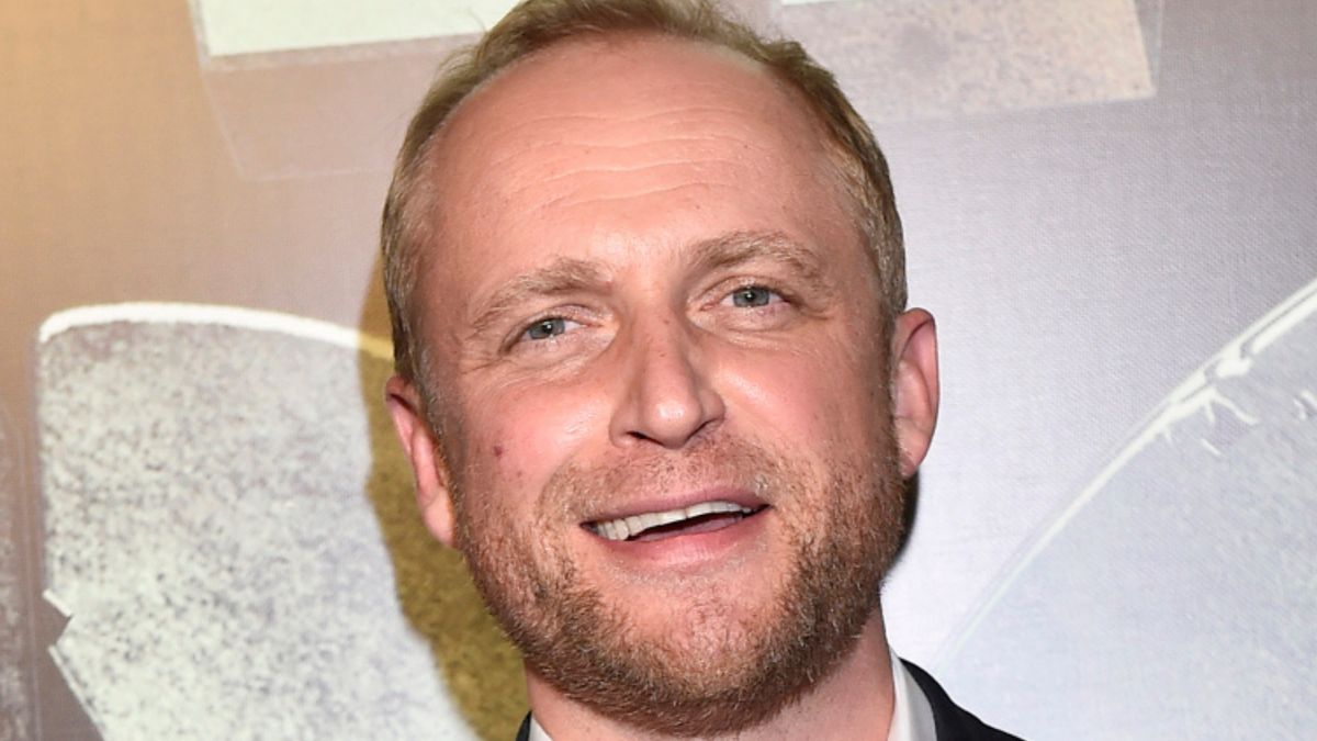 Piotr Adamczyk znalazł się na plakacie promującym serial "Hawkeye" 