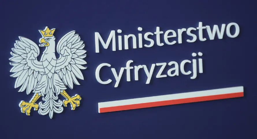 Osiem agencji walczy o zlecenie resortu cyfryzacji
