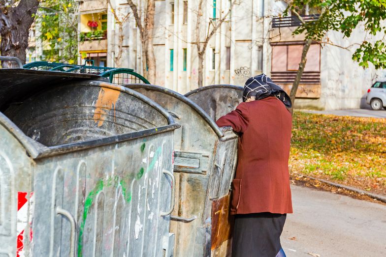 Zaskakujące wyniki badań. To oni w Polsce najczęściej doświadczają biedy