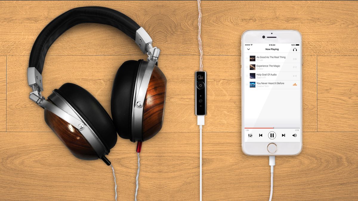 Twoje słuchawki mogą więcej. Creative Super X-Fi dodaje przestrzeń do stereo