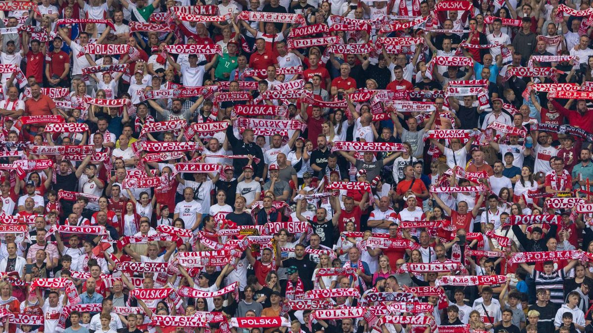 Zdjęcie okładkowe artykułu: Getty Images / Na zdjęciu: kibice reprezentacji Polski