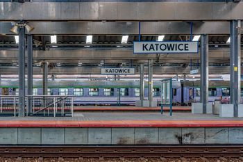 Katowice: Trwa remont peronów na dworcu kolejowym