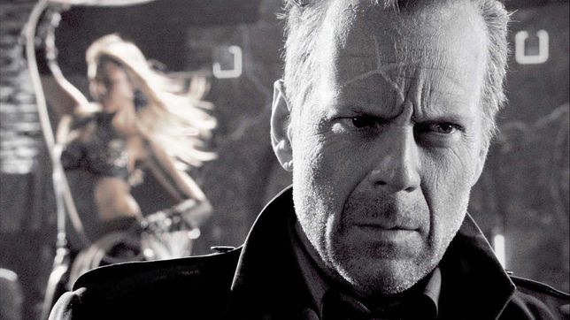 Bruce Willis w filmie "Sin City - miasto grzechu"