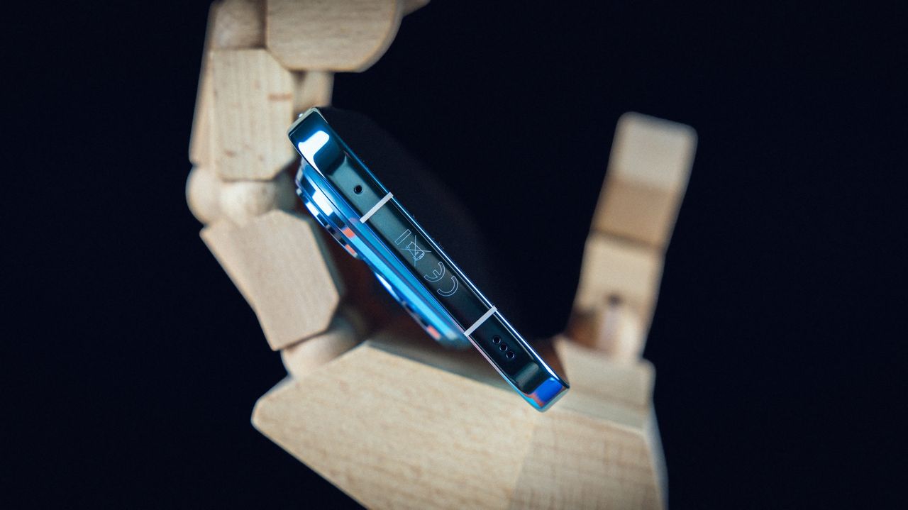 HUAWEI Pura 90s Pro Max krawędzie