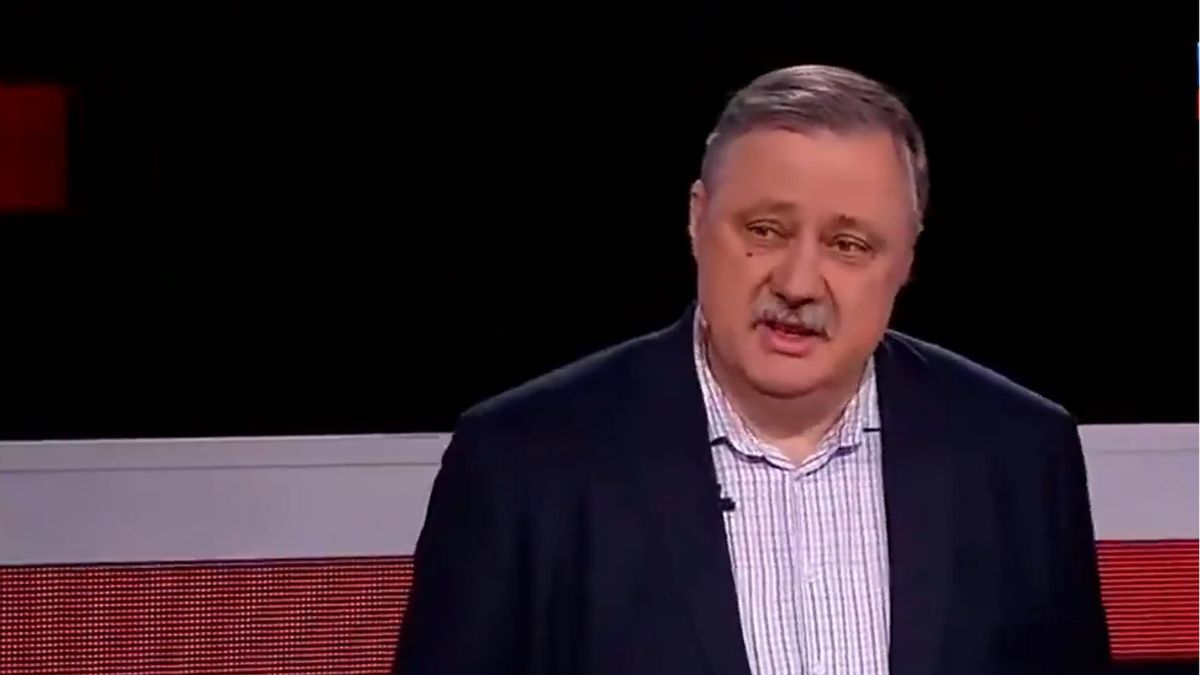 Dmitrij Jewstafjew, rosyjski politolog