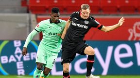 Uciekał przed policją, wskoczył na dach! Kulisy afery ze znanym napastnikiem Bundesligi