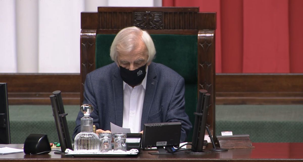 Strajk kobiet. Ryszard Terlecki o błyskawicach: symbole Hitlerjugend i SS (Fot.: sejm.gov.pl)