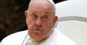 Ciało papieża Franciszka zostało wystawione w otwartej trumnie. Sieć obiegły zdjęcia i wideo