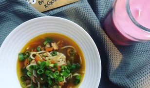Chińska zupa pełna smaku i aromatu