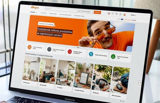 Allegro mocno rośnie w dostawach, reklamach i za granicą. Rekordowy zysk