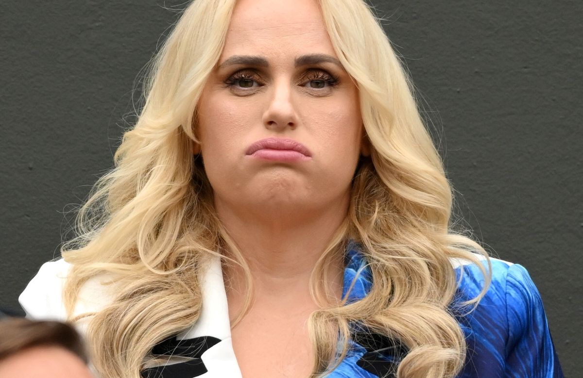 Rebel Wilson na wojnie z kolegami z "The Deb"