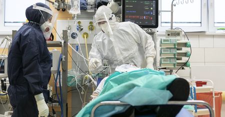 Jeden z najgorszych objawów koronawirusa. Wiadomo, co go powoduje