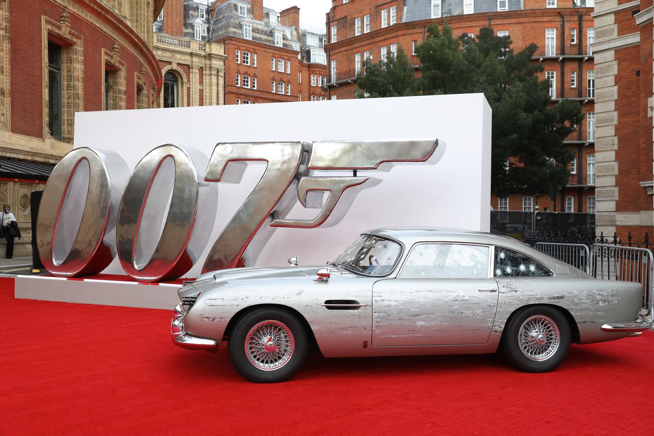 Samochody, które zobaczymy w "Nie czas umierać". Oto czym będzie jeździł James Bond