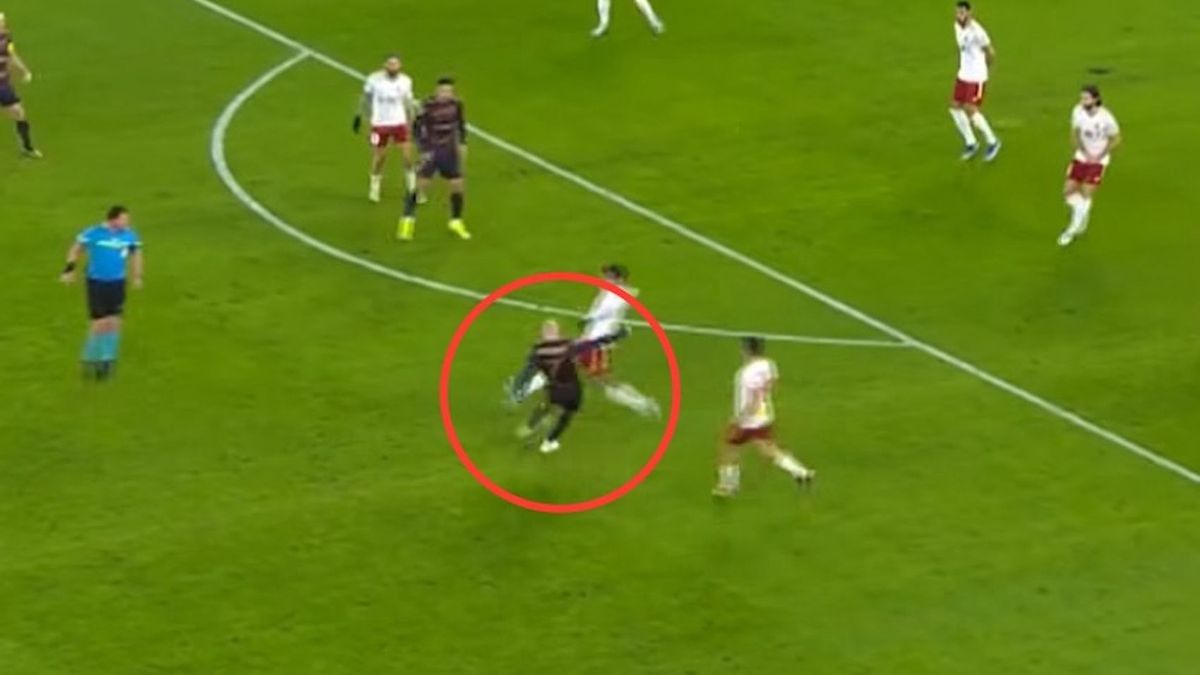 Canal+ Sport / Piękne uderzenie Rafała Kurzawy