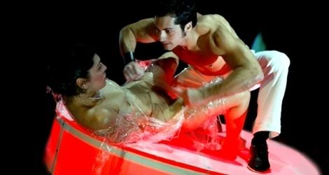 Kobiety pragną być poniżane w łóżku, ale nie przyznają się do tego.