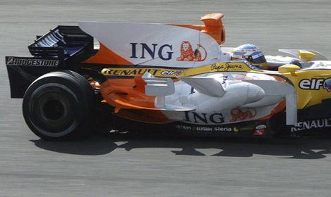 Renault z "płetwą rekina"