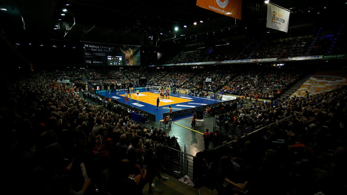 Zdjęcie okładkowe artykułu: Getty Images / Boris Streubel / Na zdjęciu: Max-Schmeling-Halle w Berlinie