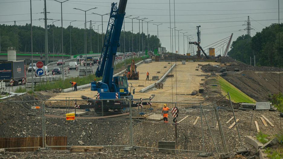 Katowice. Na węźle drogowym w Giszowcu prace przebiegają zgodnie z planem.