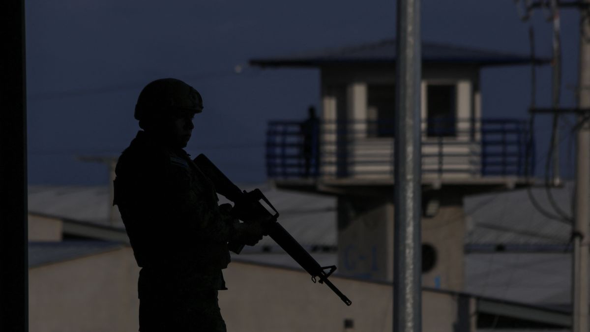 Abp Salwadoru apeluje do prezydenta: Nie zamieniaj kraju w więzienie