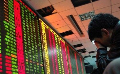 Atak na chińską walutę? Chińskie banki rzuciły na rynek 28 mld dolarów