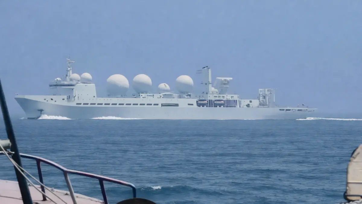 Tajemniczy chiński okręt w Zatoce Osmańskiej. Krążą niepokojące doniesienia