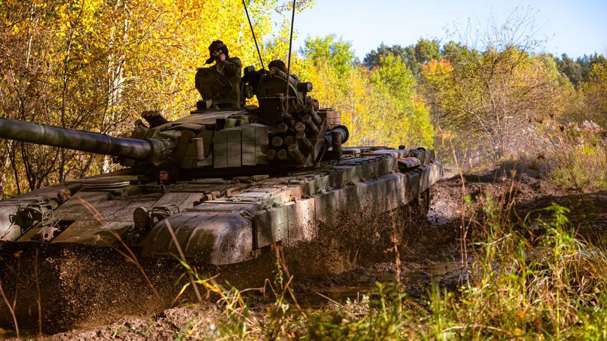 PT-91 Twardy w trakcie szkolenia załóg