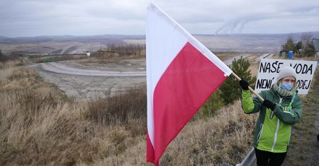 Turów. Polska przelała Czechom 45 mln euro