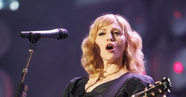 Madonna zarobi 120 milionów dolarów