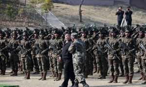 Nowy silnik rakietowy i czołg. Kim Dzong Un: nie ma sobie równych