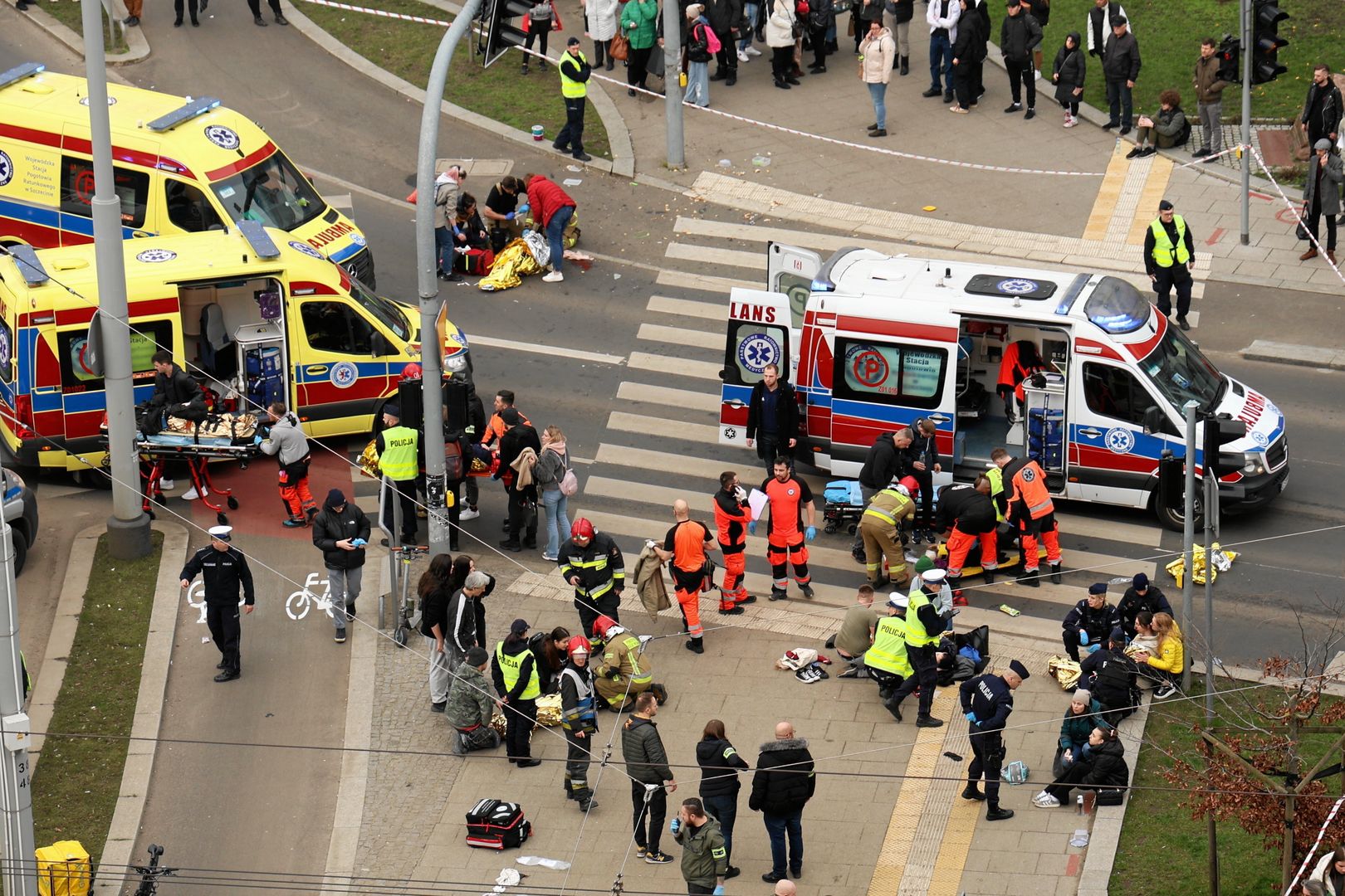Tragiczny wypadek w Szczecinie. Kierowca potrącił kilkanaście osób i zbiegł z miejsca zdarzenia