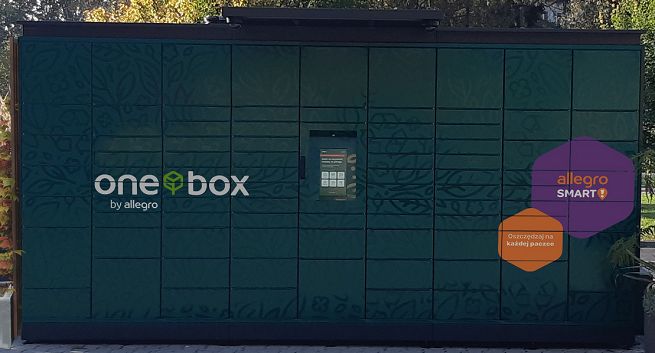 Allegro ma 600 automatów paczkowych, wprowadza ofertę dostaw