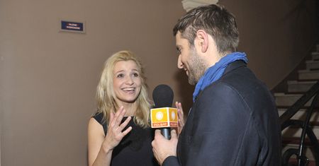 "Chodzi z córką do psychologa"