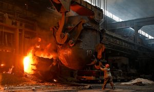 Jeden z najdłuższych kryzysów w swojej historii. Produkcja stali w Rosji spada