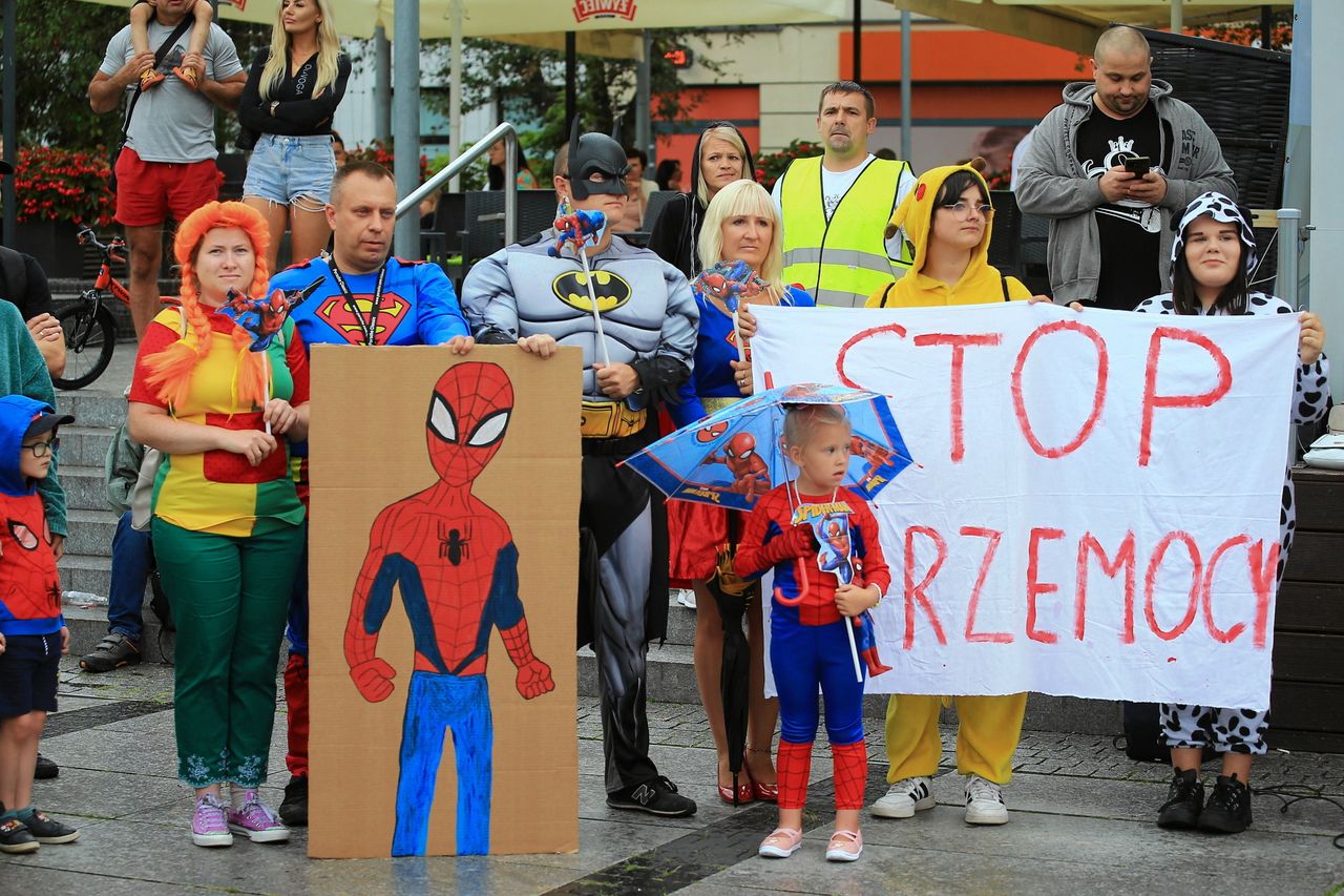 "Spiderman" z Koszalina zmarł po pobiciu. Nowe ustalenia ws. śmierci społecznika