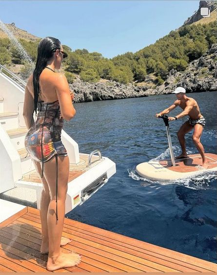 Ronaldo on vacation with his family