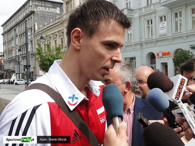 Mariusz Wlazły długo odpowiadał w Łodzi na pytania dziennikarzy