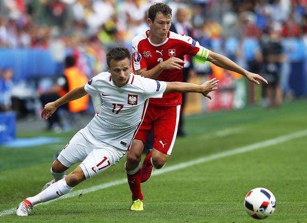 Sławomir Peszko w meczu ze Szwajcarią na Euro 2016