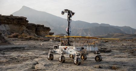 Prototyp łazika Rosalind Franklin testowany w Hiszpanii. Misja Mars 2030 coraz bliżej