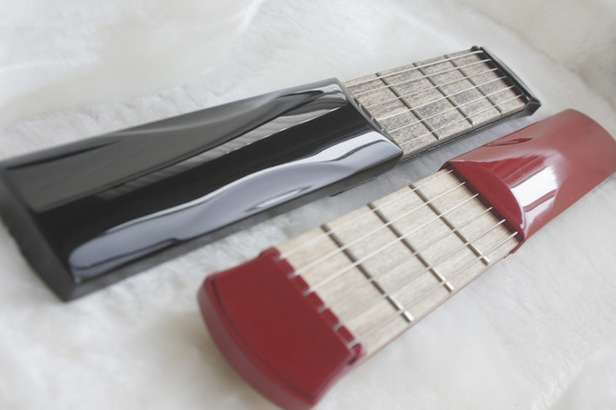 Kieszonkowa gitara. Twoja przepustka do panteonu gwiazd muzyki 4
