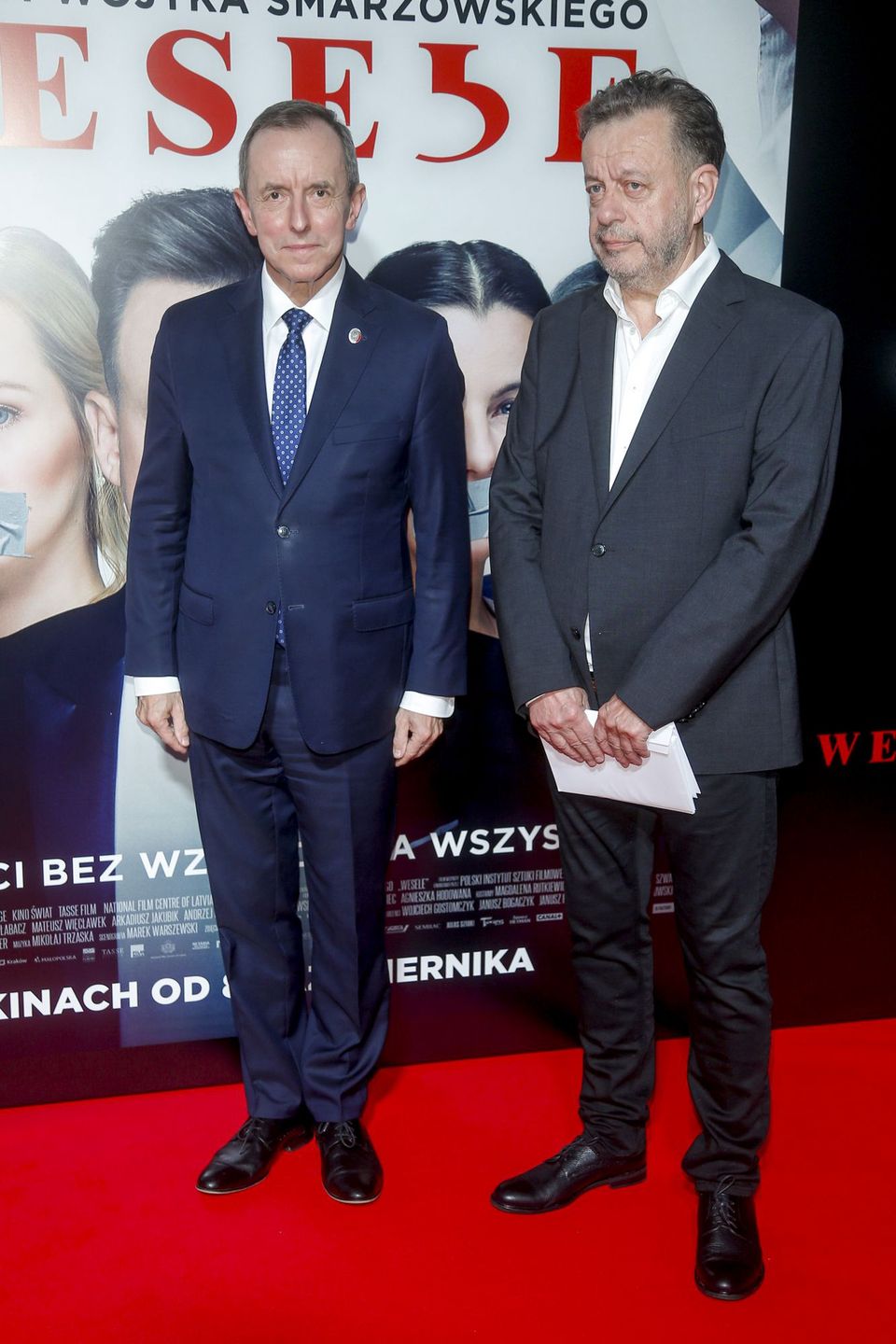 premiera "Wesela": Tomasz Grodzki pozuje na ściance