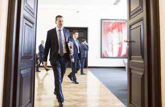 Dochody z VAT rosną mimo spadku wartości wstrzymanych zwrotów i szybszych wypłat. Ministerstwo Finansów chwali się wynikami