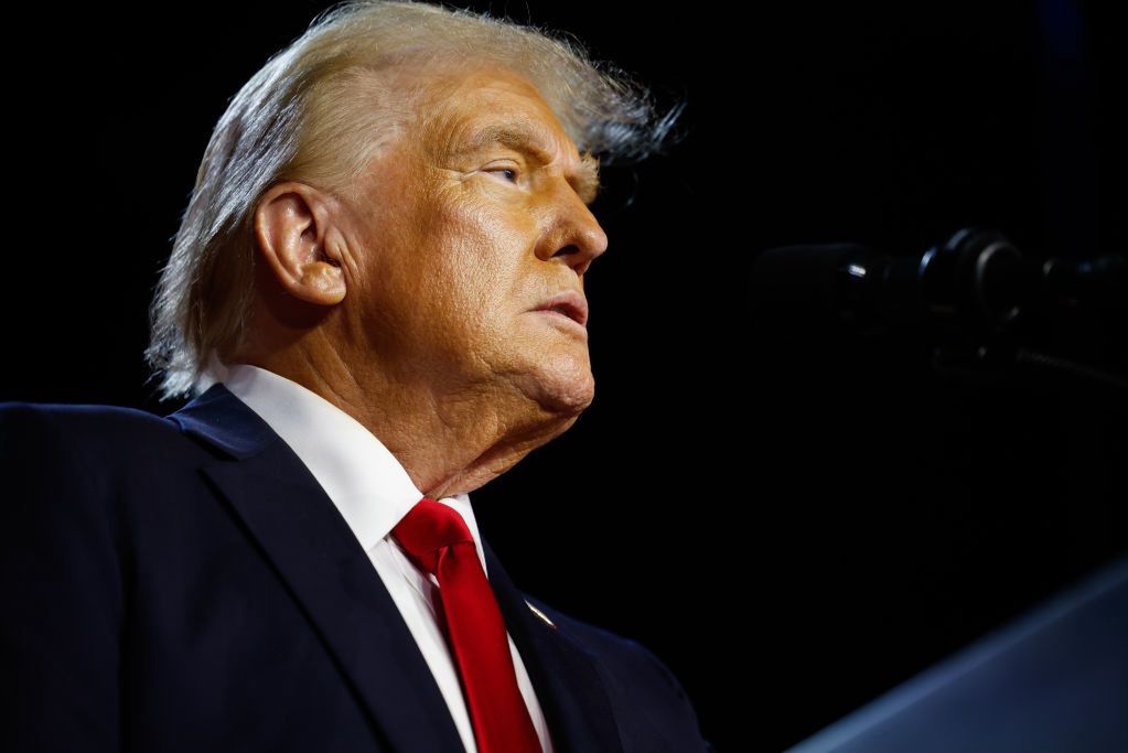 Trump's tariff threat shakes markets; Canadian dollar dips
