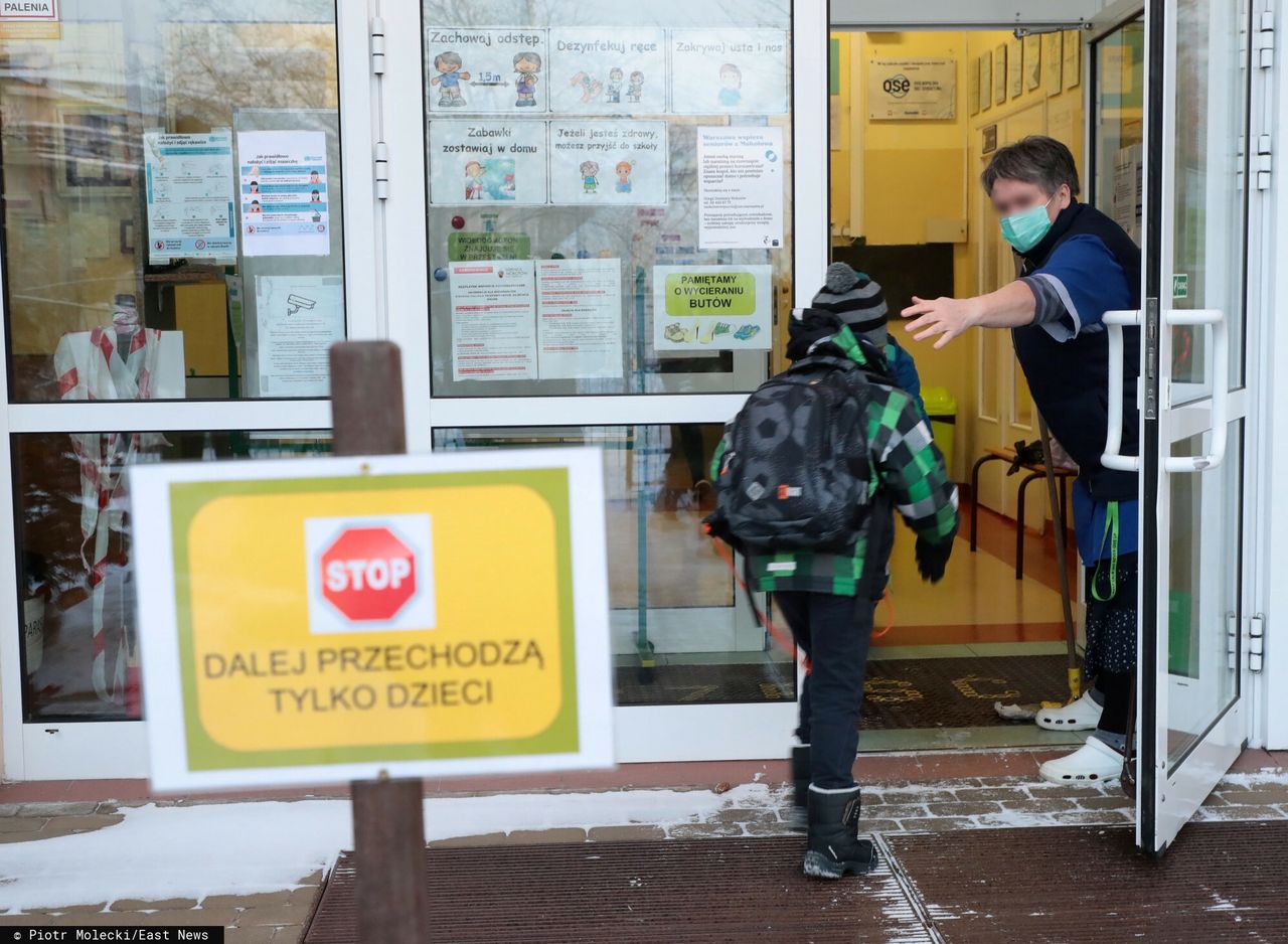 Powrót do szkół. Najnowsze informacje ws. nauki stacjonarnej