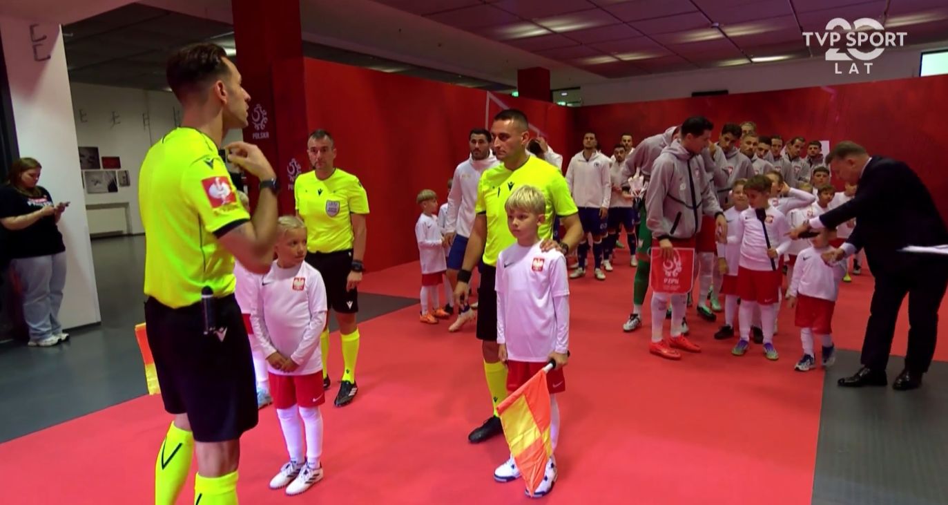 Cezary Kulesza "podmienia" towarzyszące Lewandowskiemu dziecko