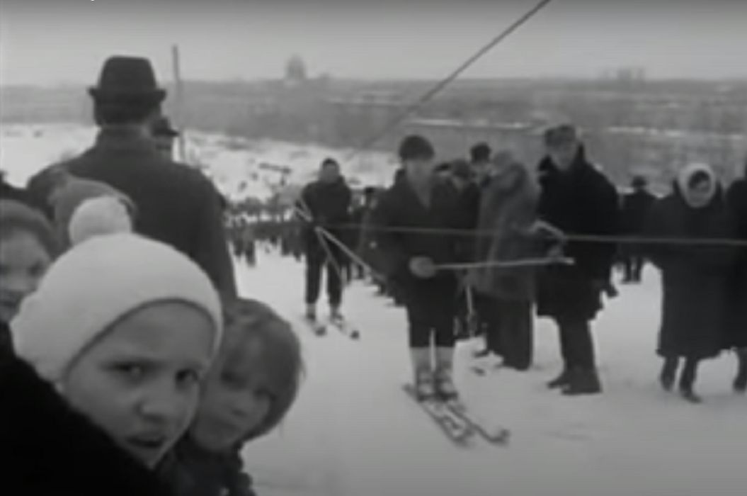 Sporty zimowe w czasach PRL-u. Sprawdź, ile pamiętasz