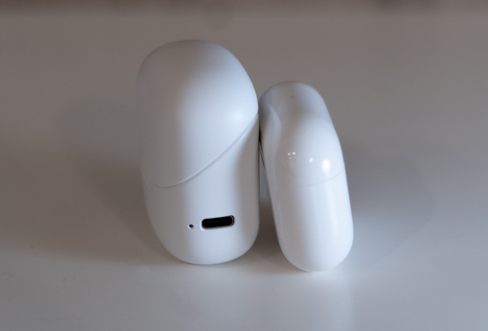 AirPods vs AudioTechnika