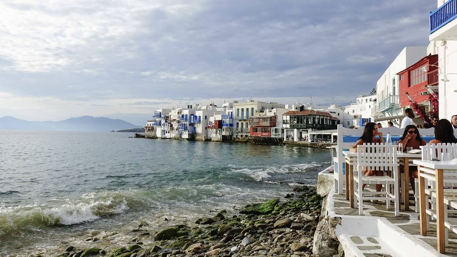 Zdjęcie ilustracyjne. Mykonos. Gwałt w hotelu
