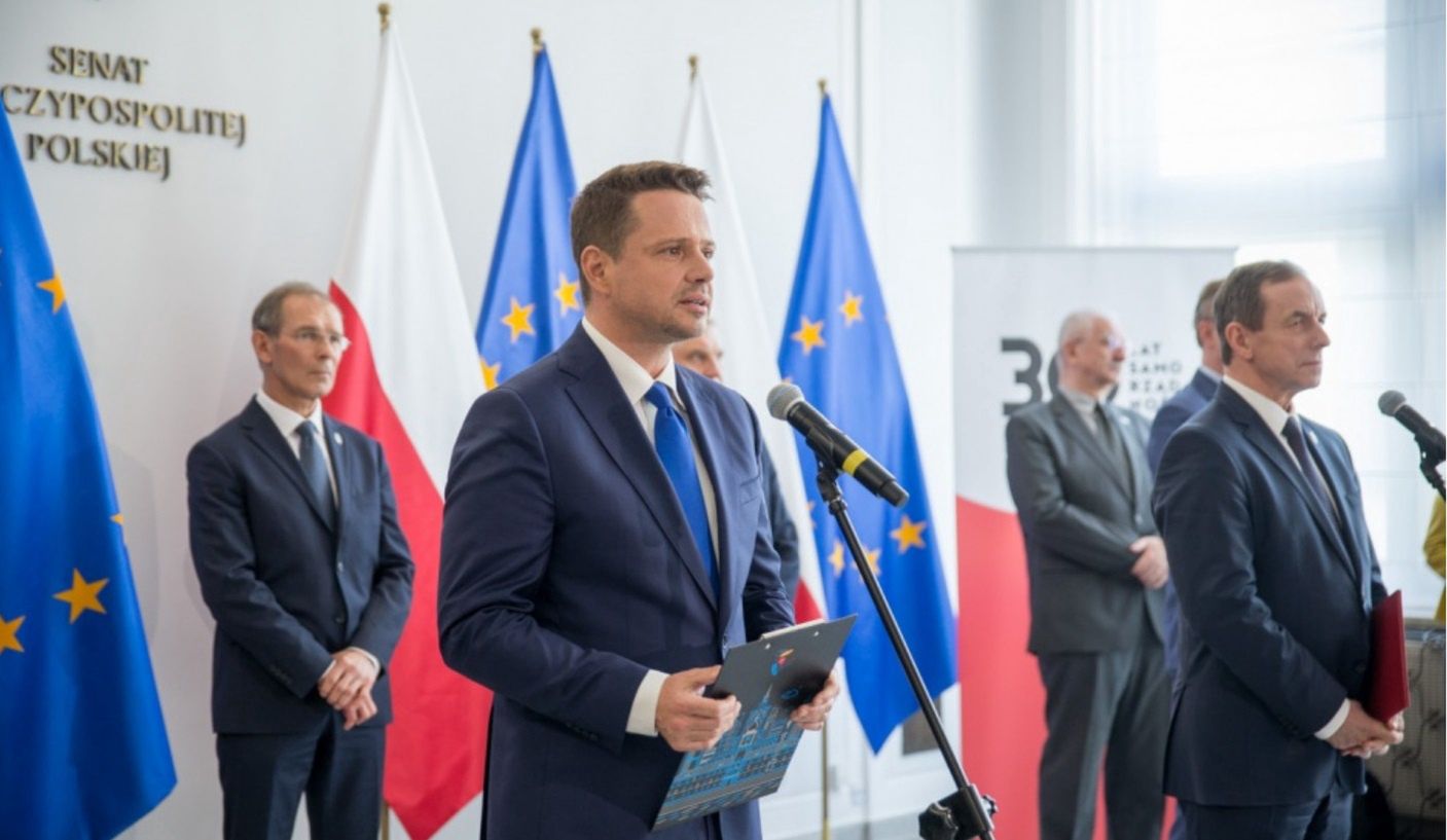 Warszawa. Konferencja przedstawicieli samorządów w Senacie