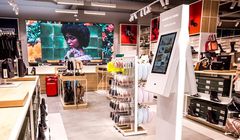 Już 750 salonów CCC po cyfryzacji. Cyfrowe e-kioski dają dostęp do oferty online