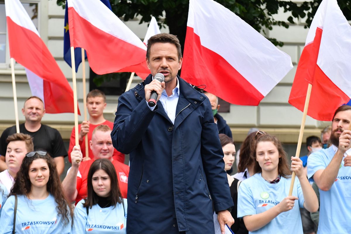 Wybory prezydenckie 2020. Rafał Trzaskowski o debacie WP, TVN24 i Onetu: prezydent ogłosił walkower